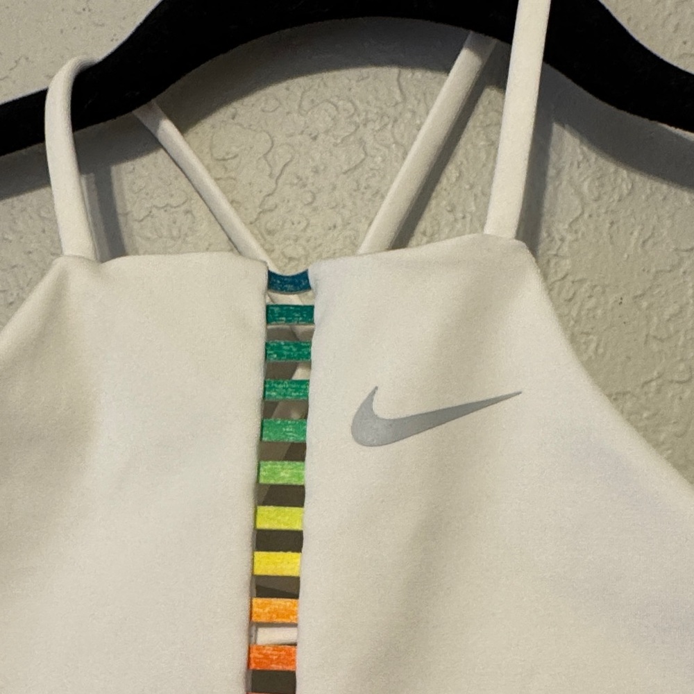 Nike Women's Dri-FIT Indy Rainbow Ladder Crossback - Picture 4 of 7
